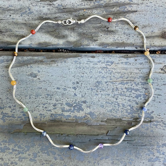 Chakra Twist Necklace - handmade - Picture 3 of 7